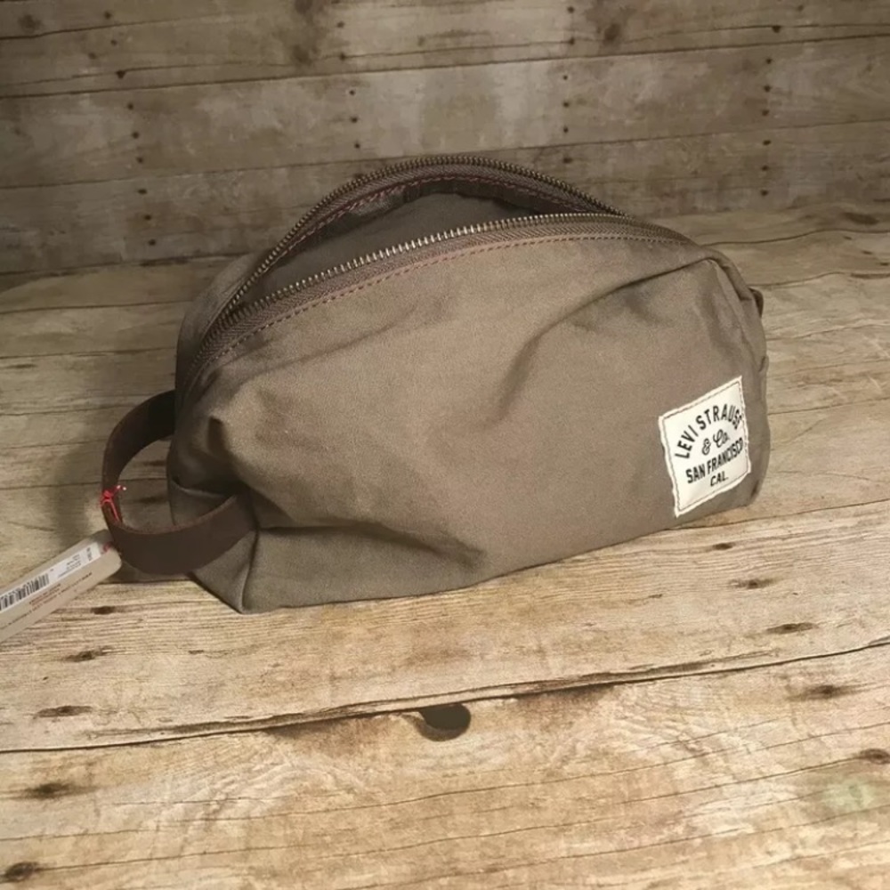 Men’s Levi Strauss travel bag NWT